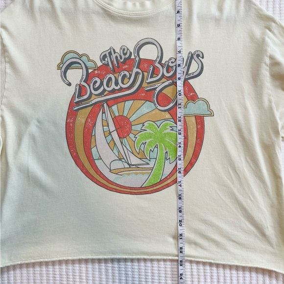 Daydreamer Beach Boys Graphic Long Sleeve Crop Top - Picture 8 of 8